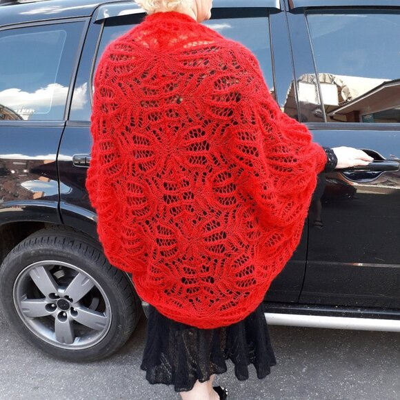 Hand-Knit Mohair Wrap – Vibrant Red – Oversized & Lightweight – One-of-a-Kind - Picture 1 of 4